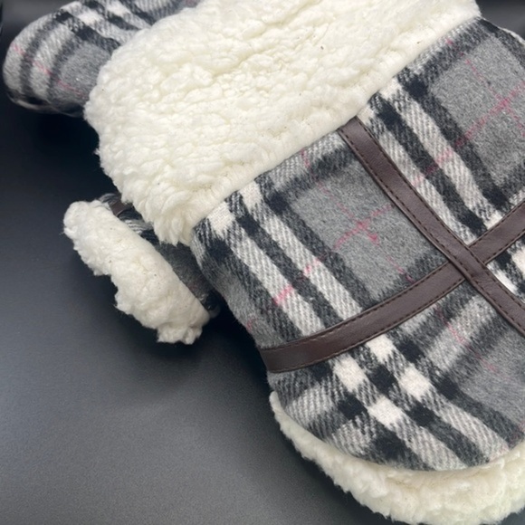 Cozy Plaid Dog Coat:‎ Stylish Winter Wear for Your Furry Friend! - Picture 4 of 9